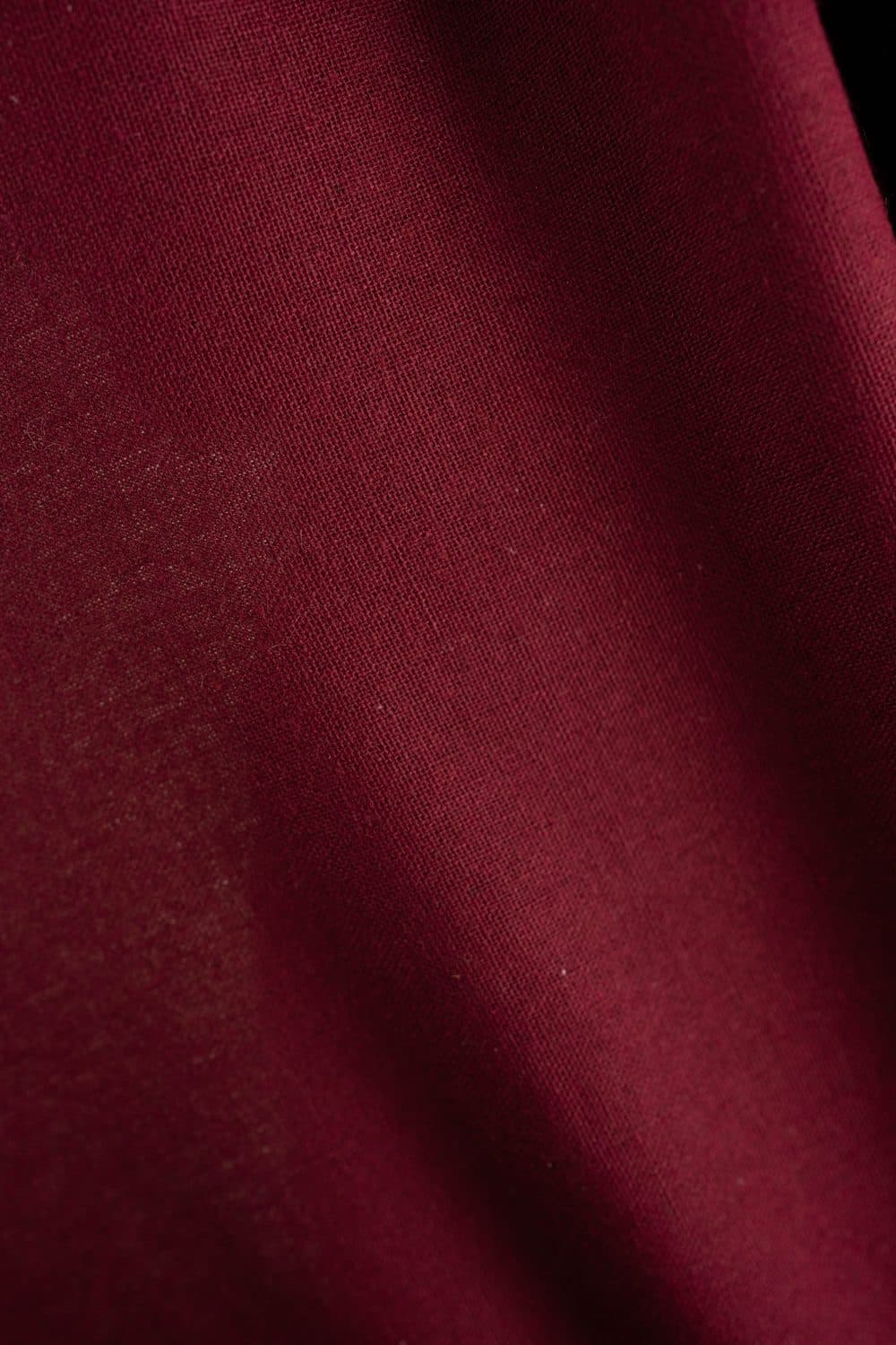 Cintamani linen in burgundy